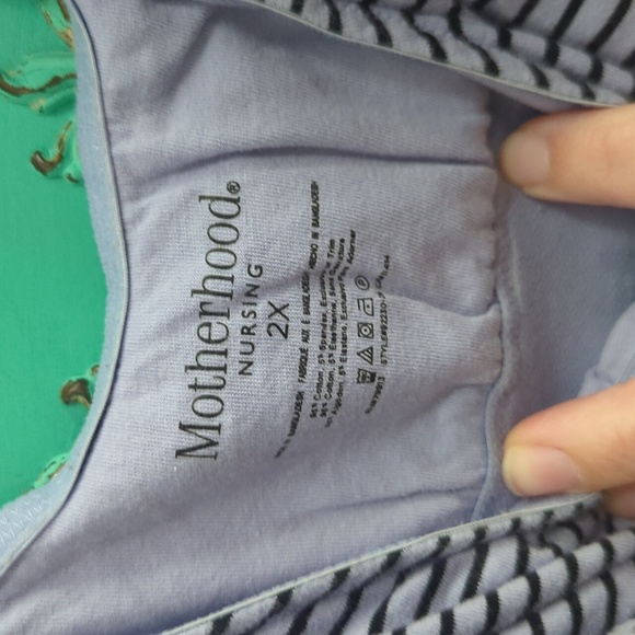 Motherhood Nursing Bra with Stripes - Picture 3 of 3